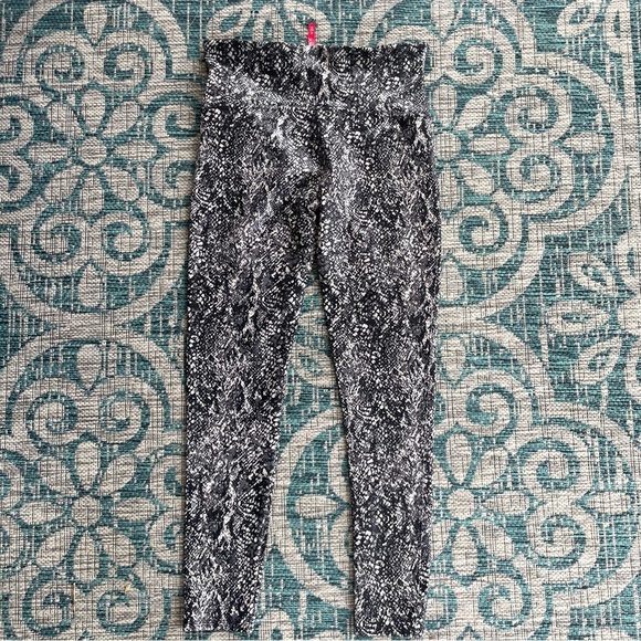 Spanx Faux Leather Snake Shine Leggings - Picture 6 of 15